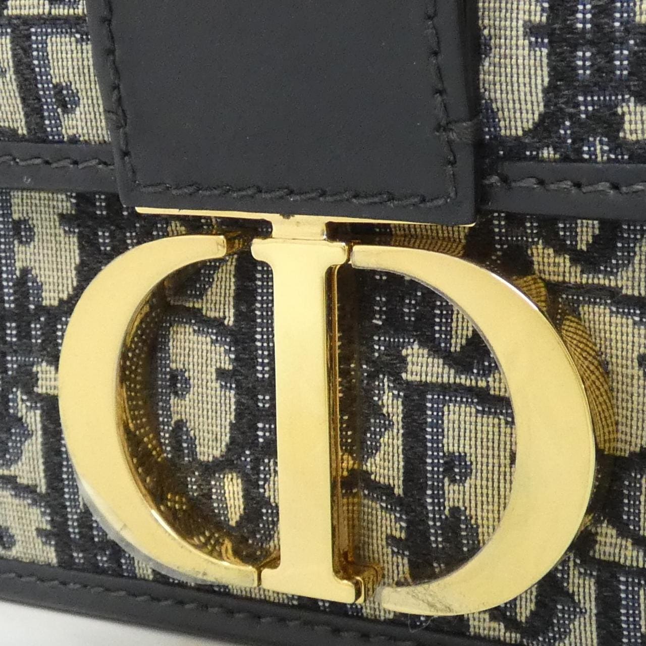 DIOR 30 Montaigne M9203UTZQ Shoulder Canvas 4