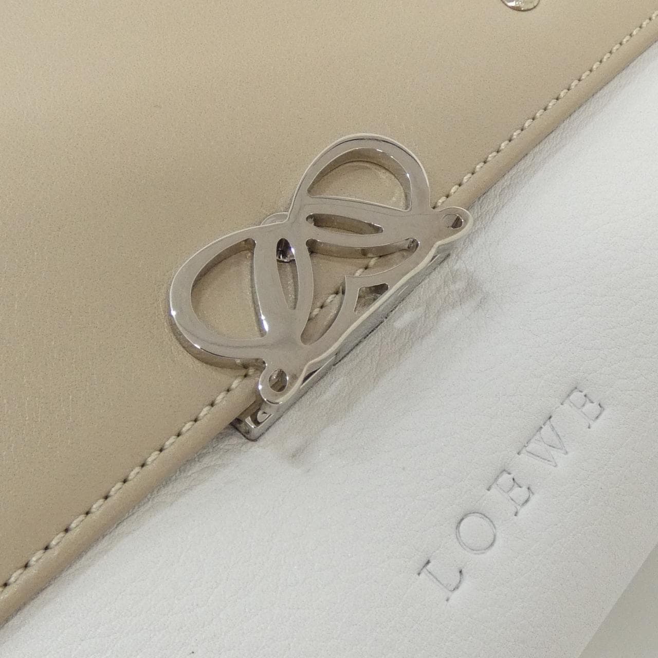 LOEWE Handbag Leather 5