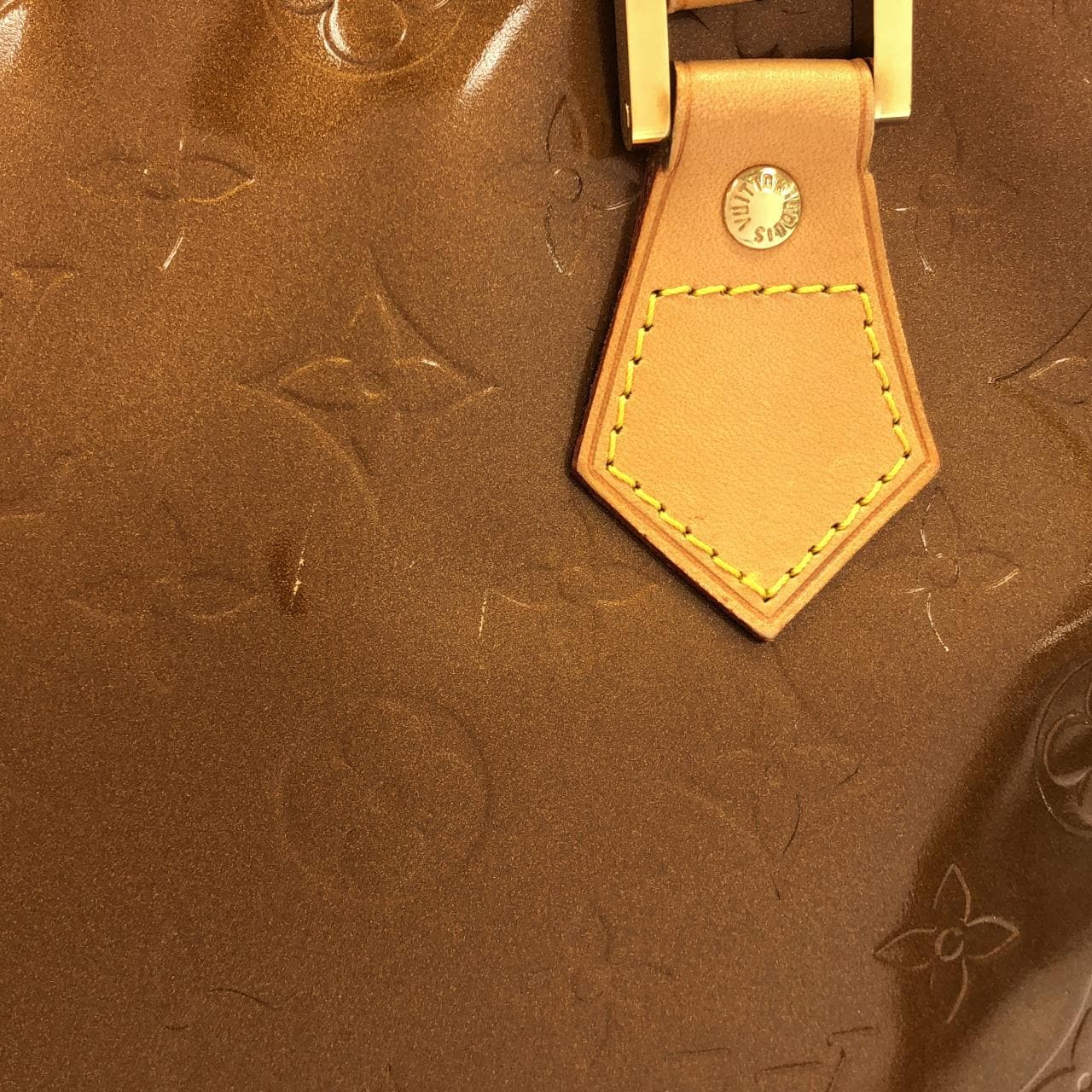 LOUIS VUITTON M91122 肩背包 Vernis 漆皮 4