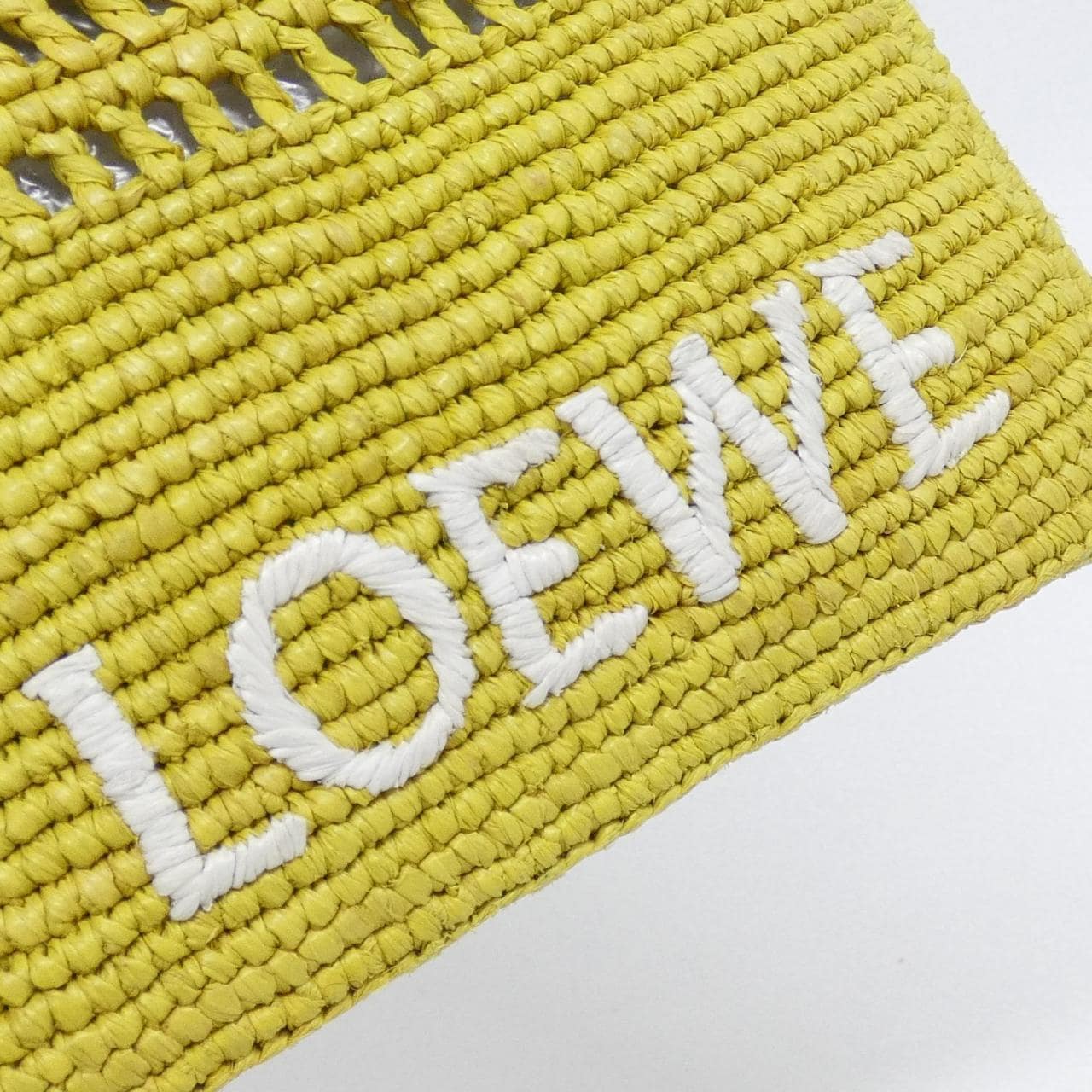 LOEWE C756PHPX05 肩背包 4