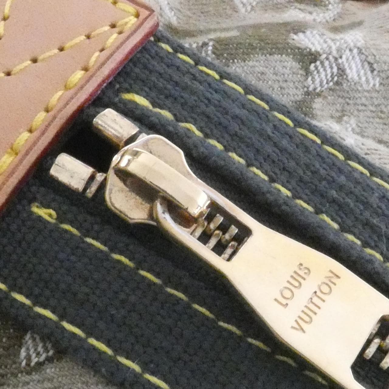 LOUIS VUITTON M95772 肩背包 牛仔布 5