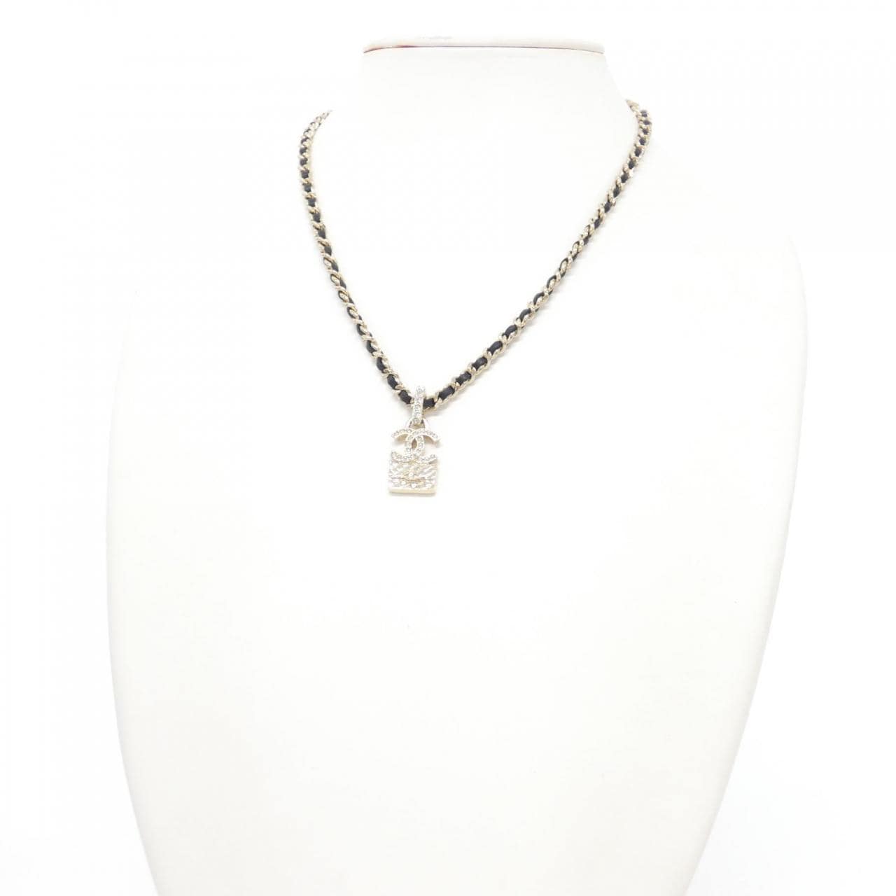 CHANEL ABB548 5
