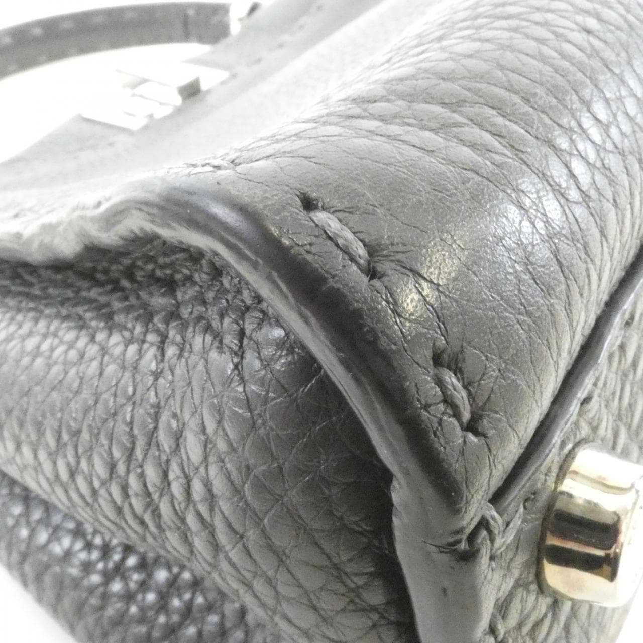 FENDI Peekaboo 8BN244 Q0J 手提包 2