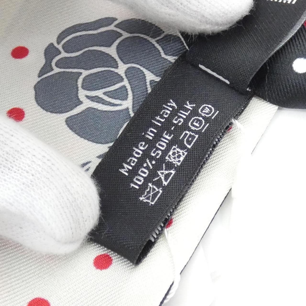 CHANEL Accessories 3
