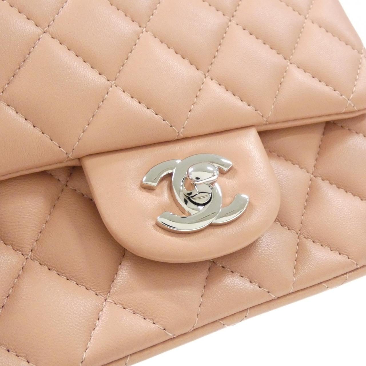 CHANEL Matelasse 35200 肩背包 羊皮 4