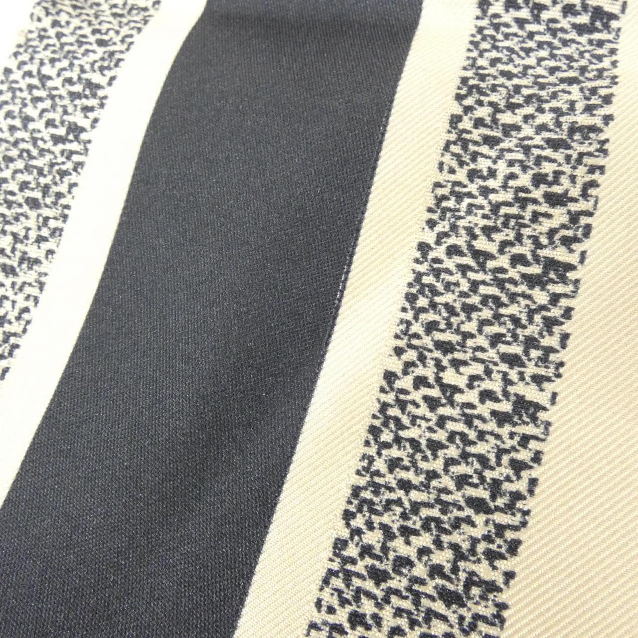DIOR Scarf 3