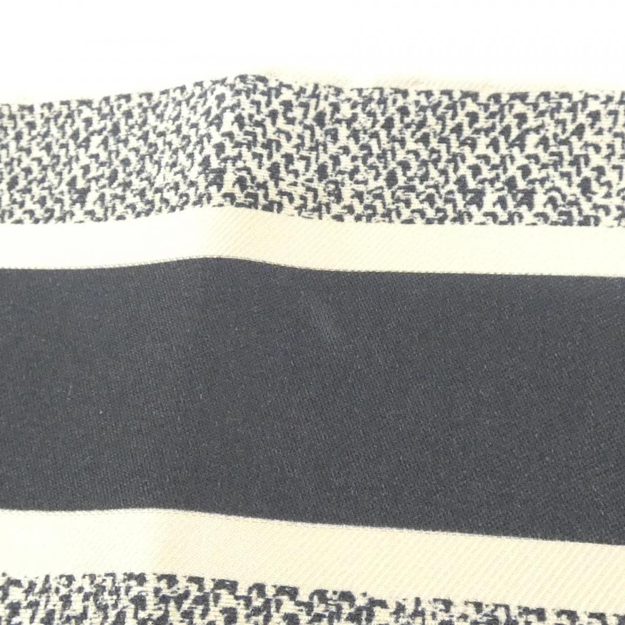 DIOR Scarf 4