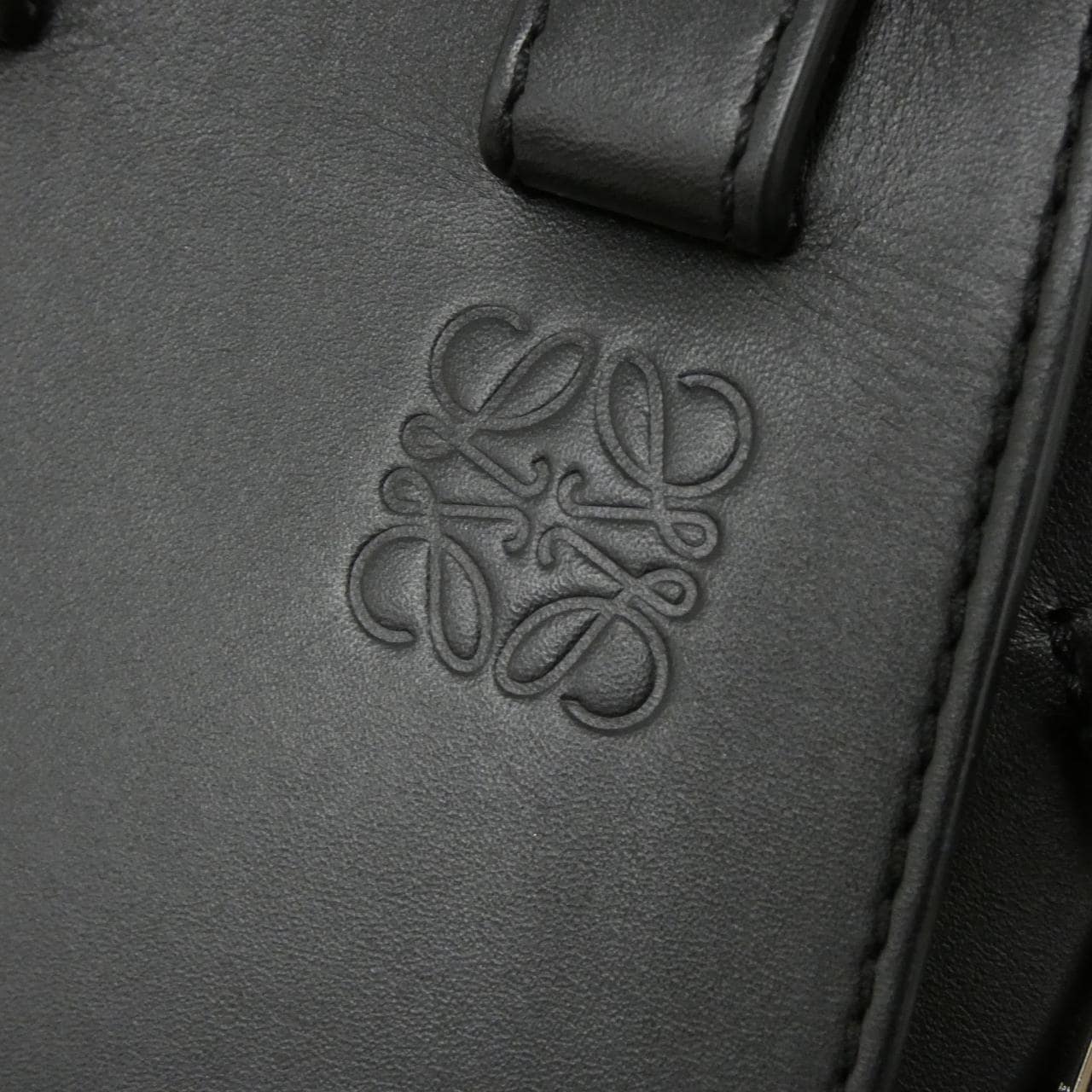 LOEWE Hammock A538H13X14 肩背包 4