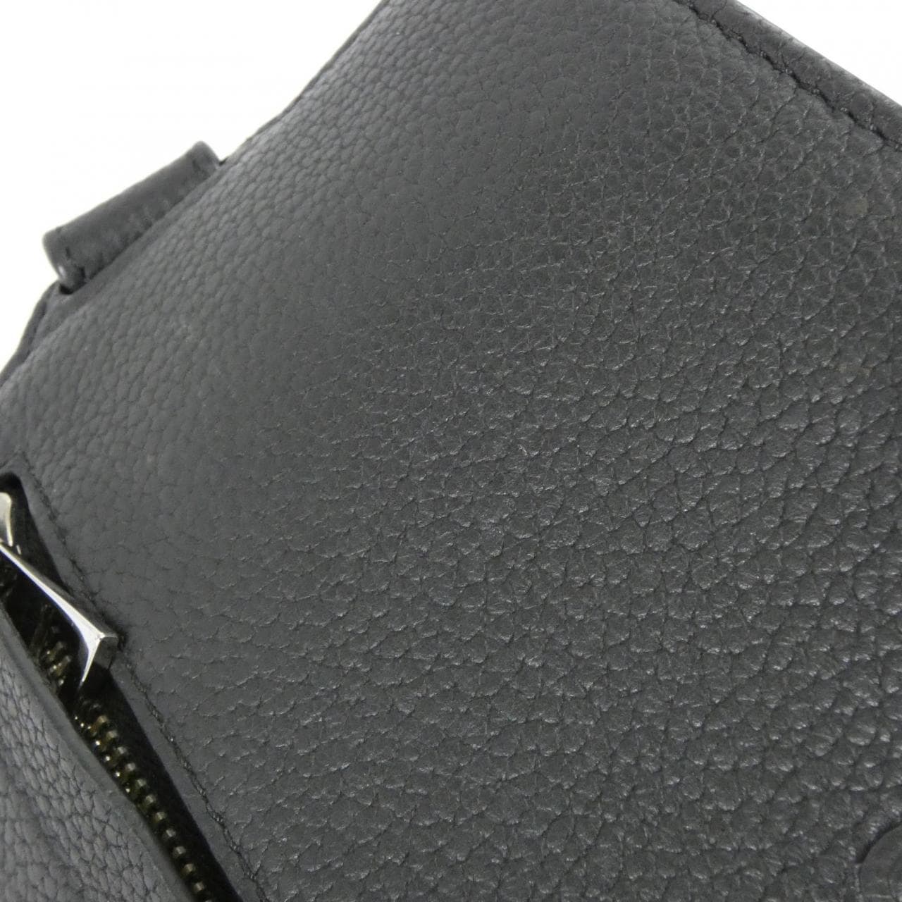 LOEWE C500P02X02 肩背包 4