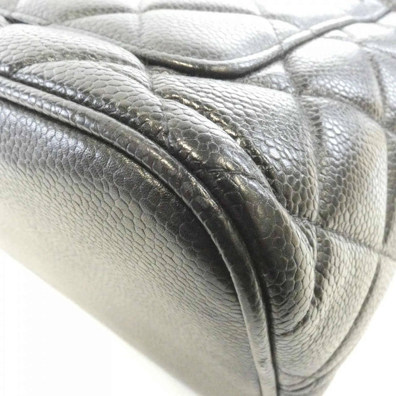 CHANEL Matelasse 1804 Handbag Grained Calfskin 3