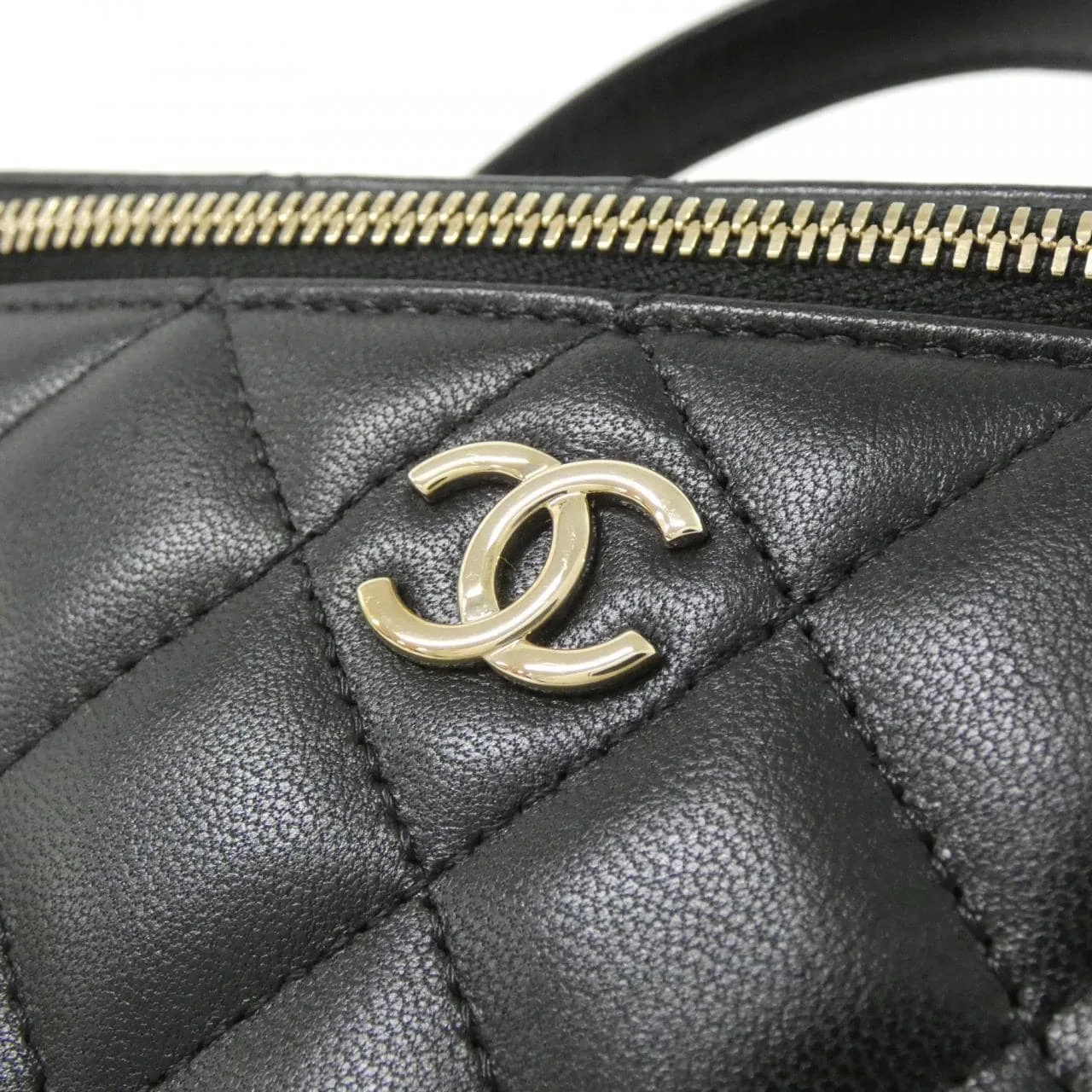CHANEL Timeless Classic AP2199 Handbag Lambskin 4