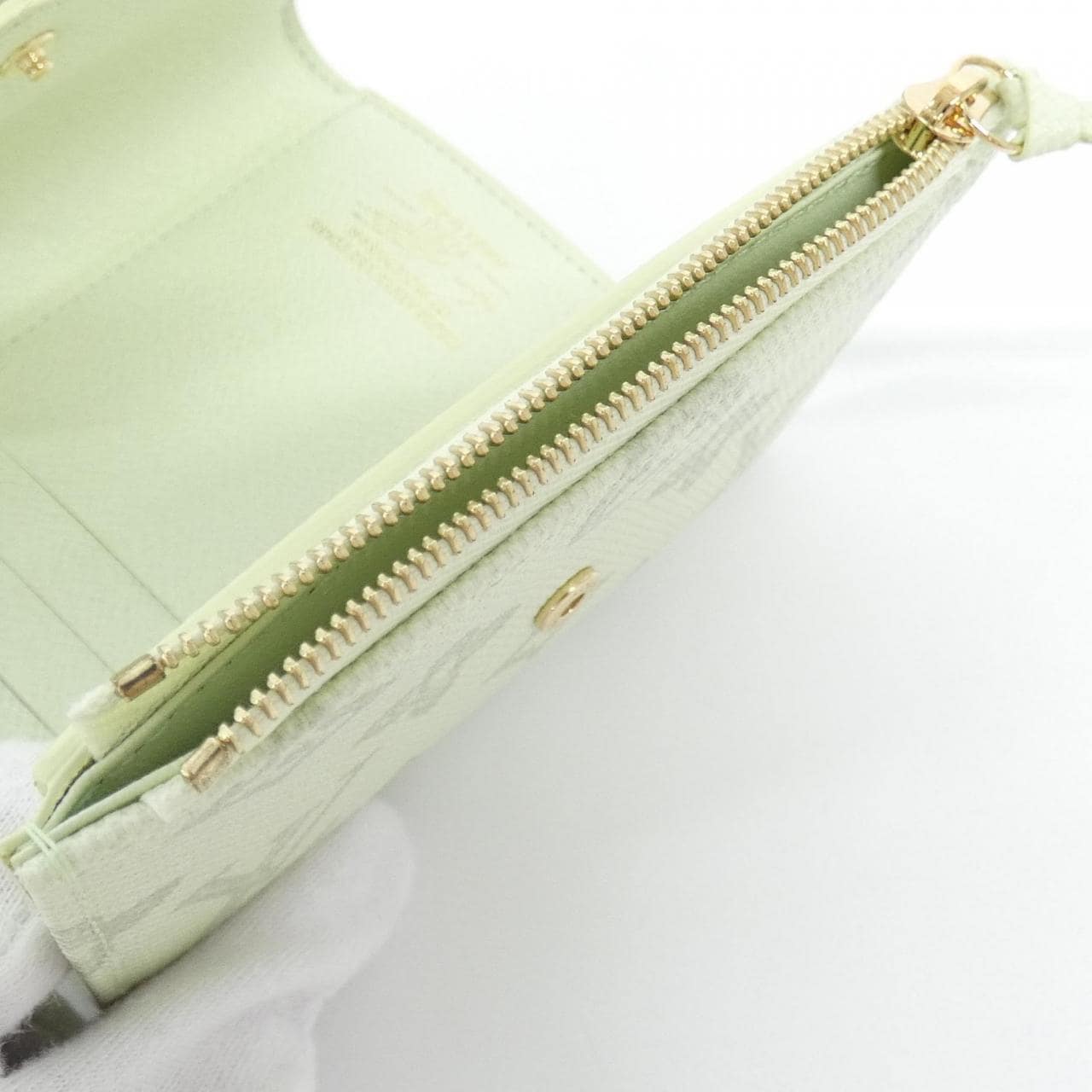 LOUIS VUITTON M27681 Wallet Monogram 4