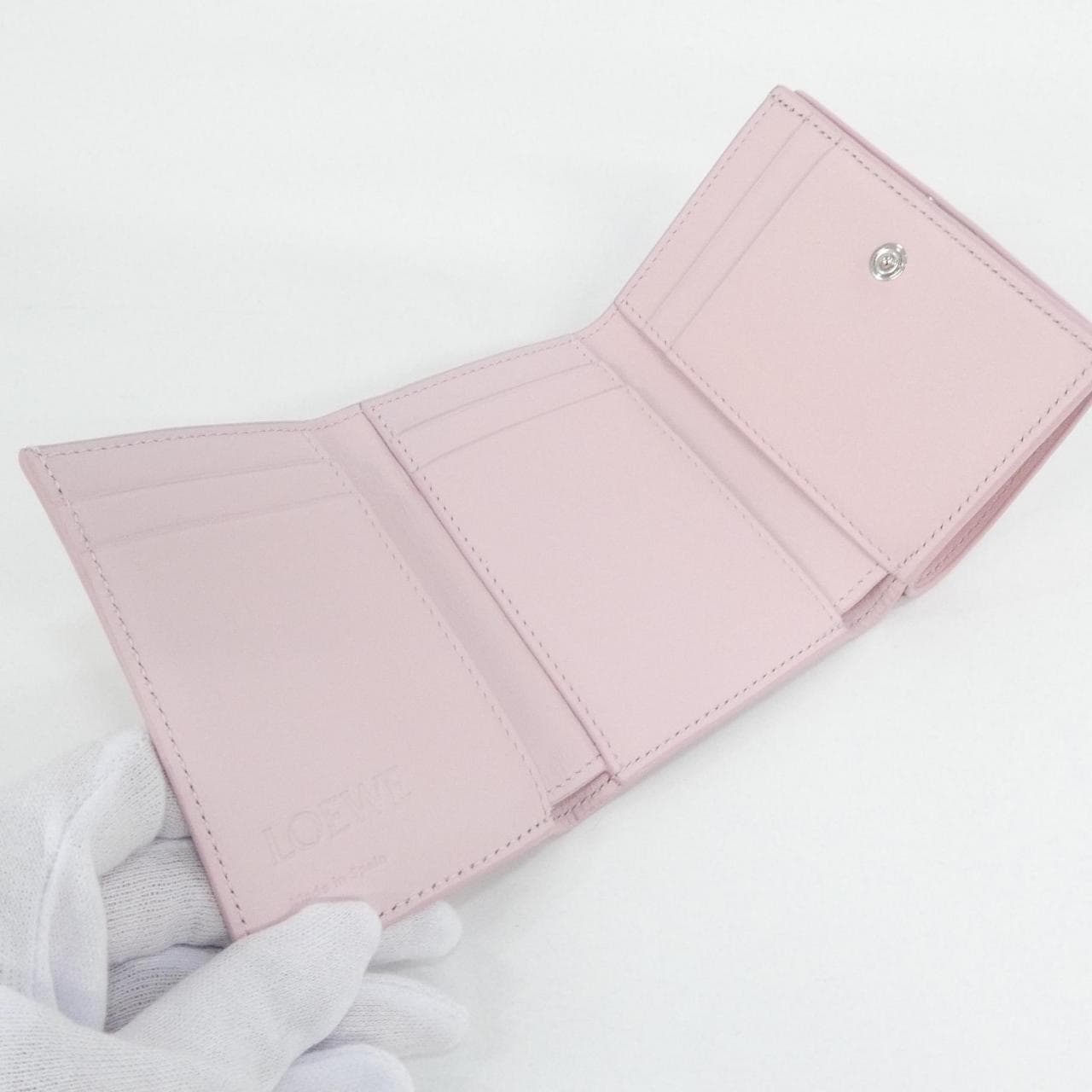 LOEWE C821TR2X16 銀包 5