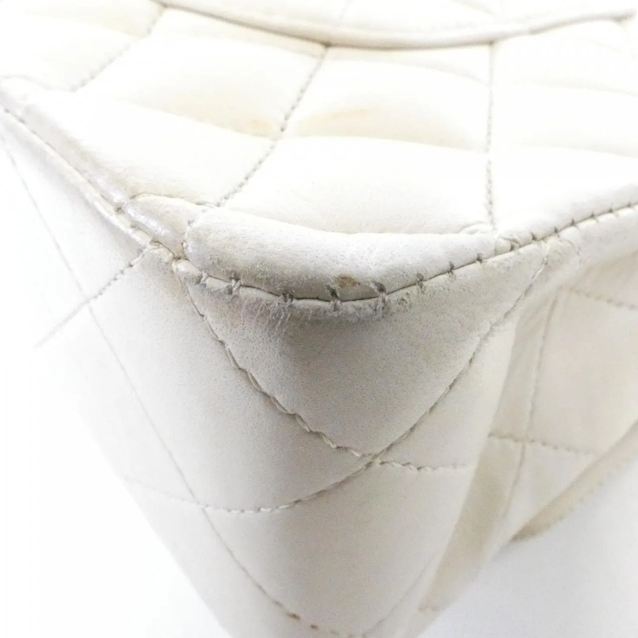 CHANEL Matelasse 1112 Shoulder Lambskin 3