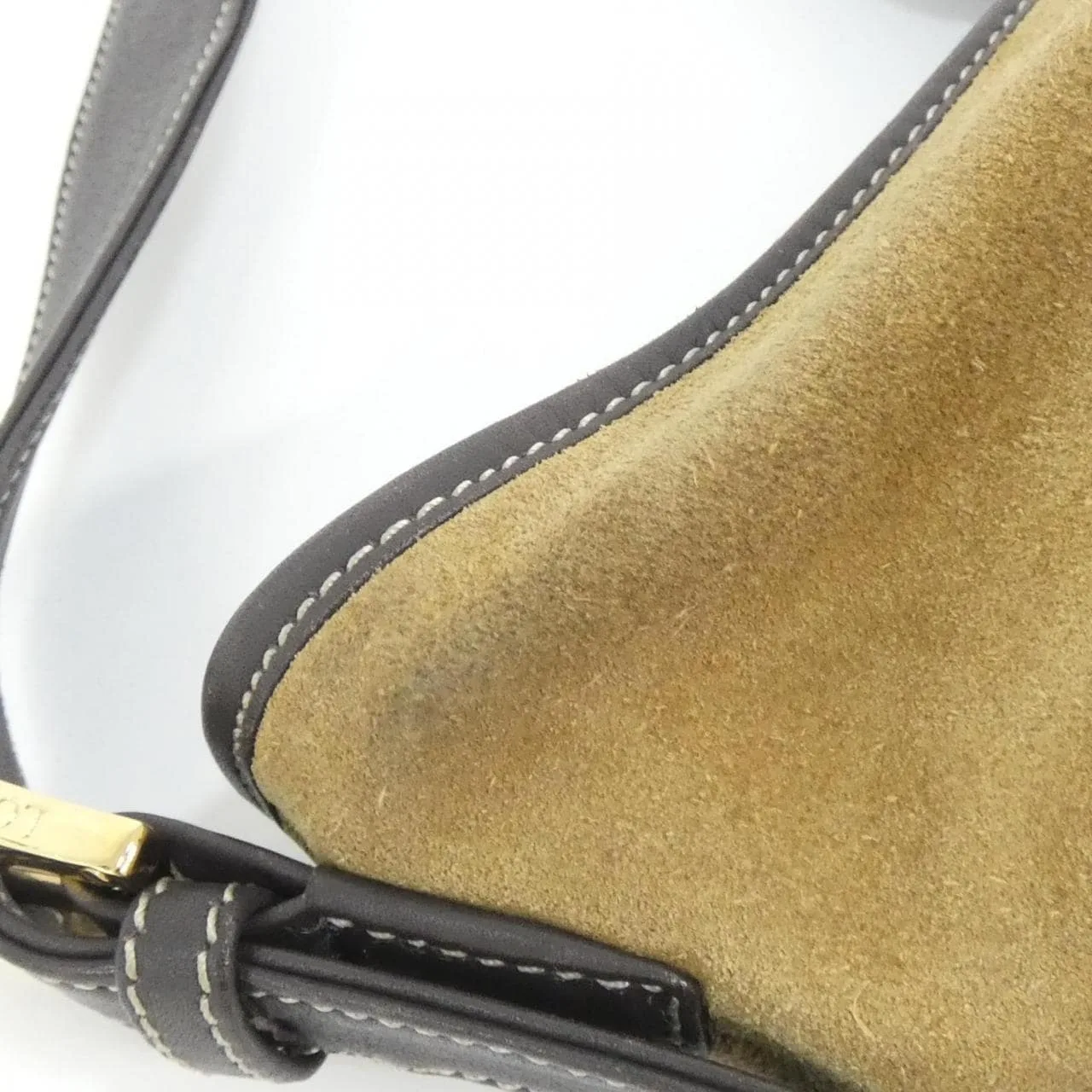 LOEWE Shoulder 4