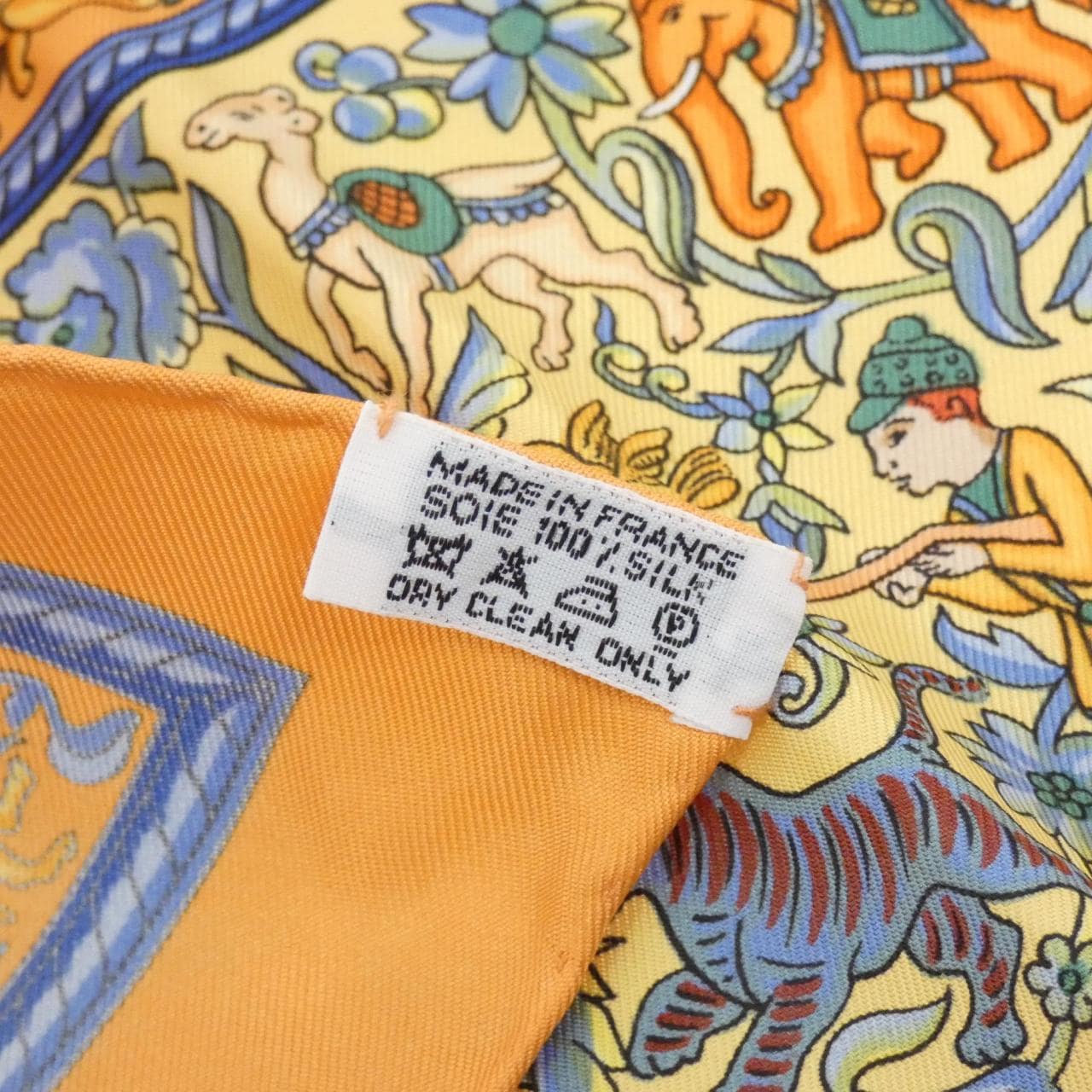 HERMES Scarf 4