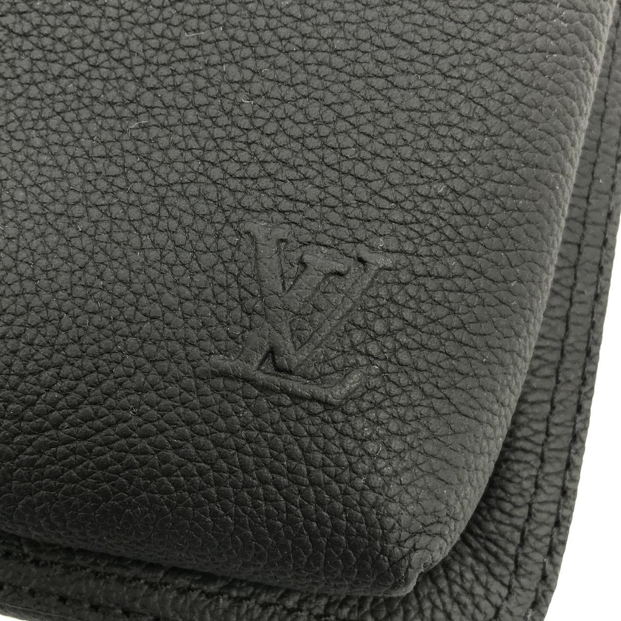 LOUIS VUITTON Avenue M15255 Handbag Lambskin 4