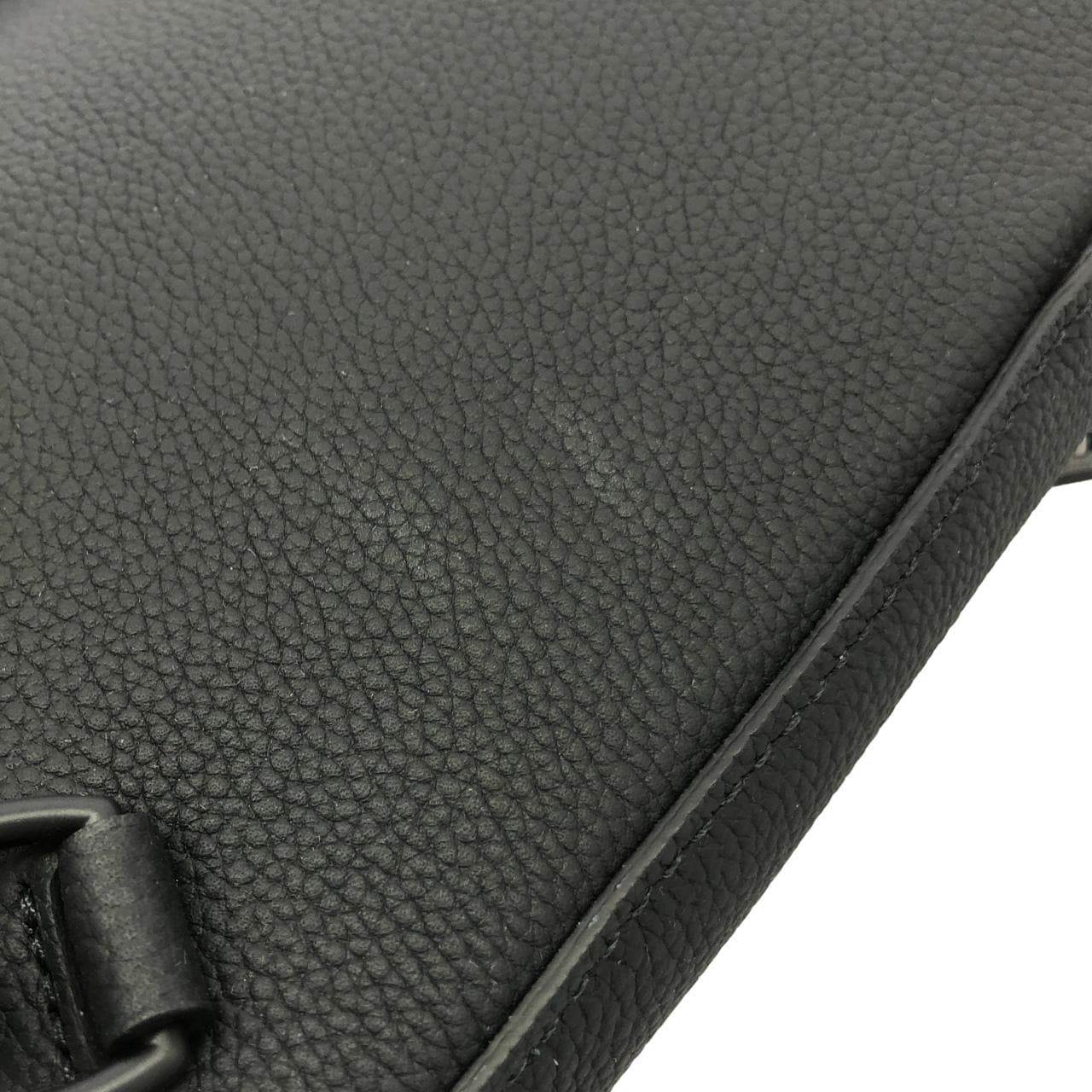 LOUIS VUITTON Avenue M15255 Handbag Lambskin 5
