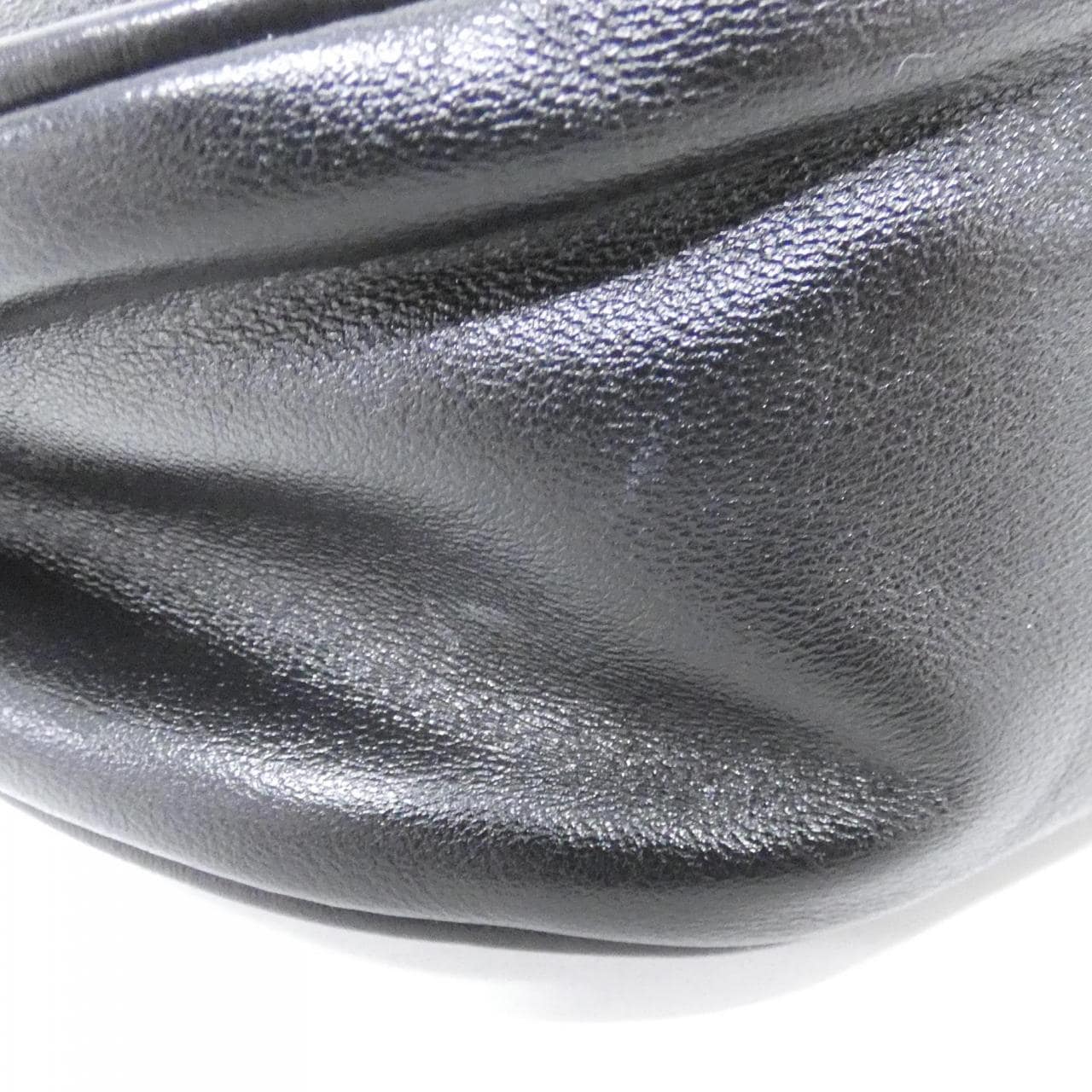 LOUIS VUITTON M12192 Shoulder Lambskin 3