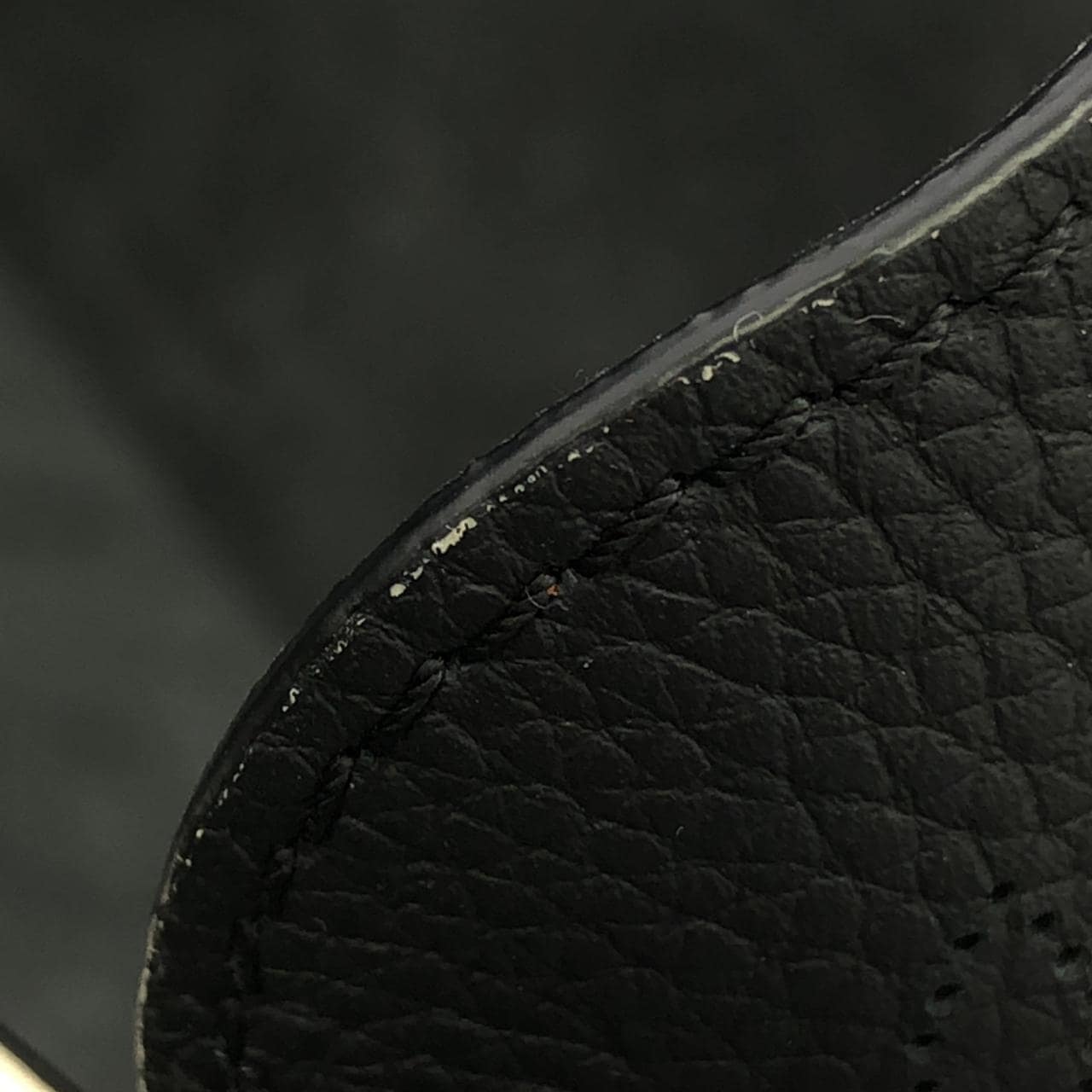 LOUIS VUITTON Mahina M59200 Tote 3