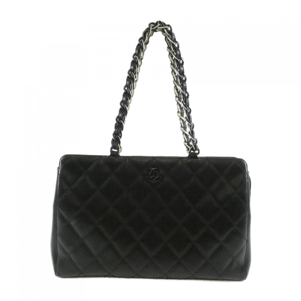 CHANEL Handbag Lambskin