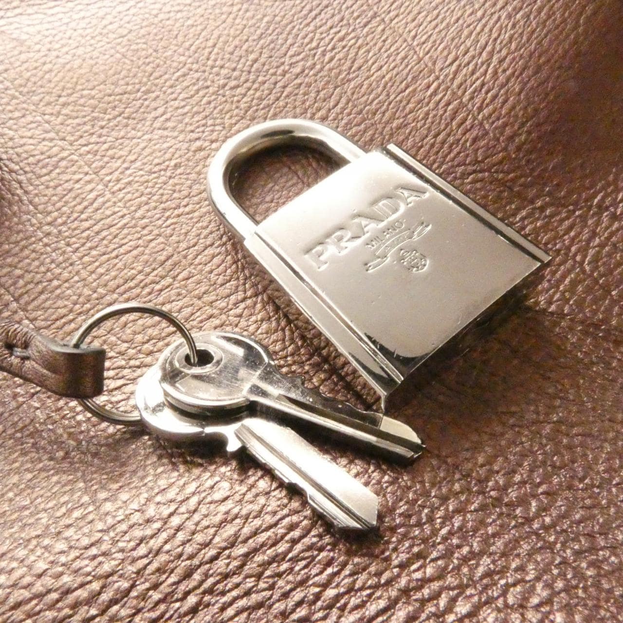 PRADA BL0507 手提包 4