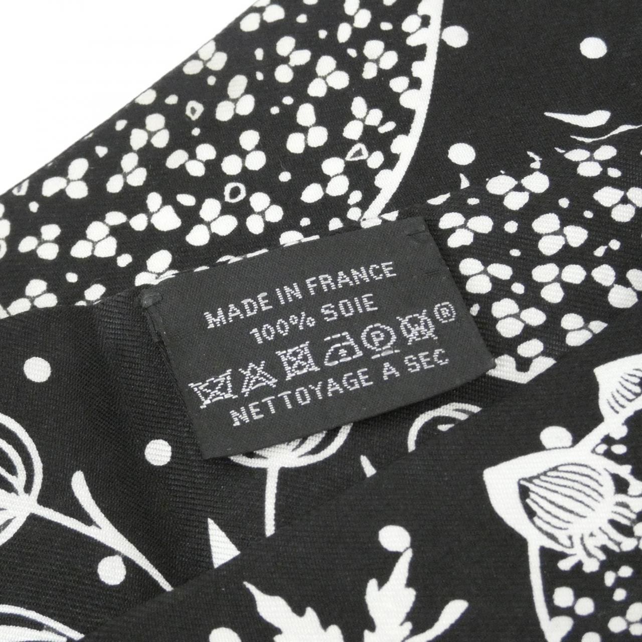 HERMES 063350S Scarf 4