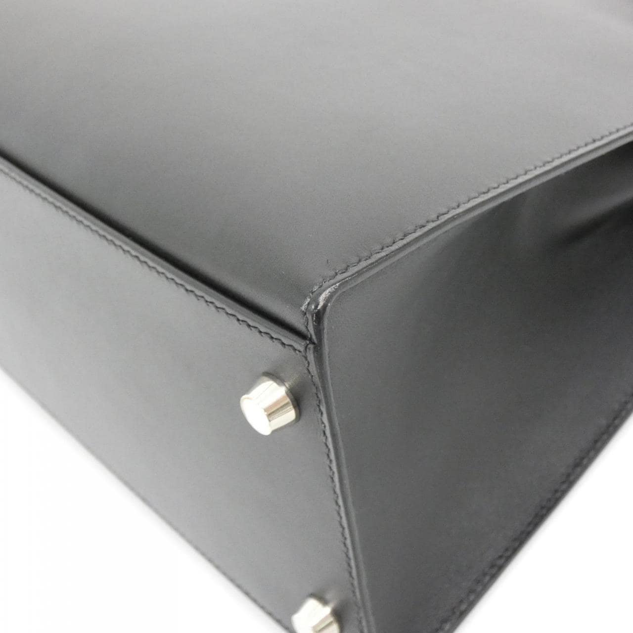 HERMES Kelly Handbag 3