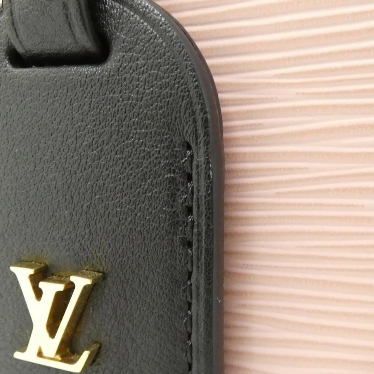LOUIS VUITTON R96000 肩背包 Epi 4