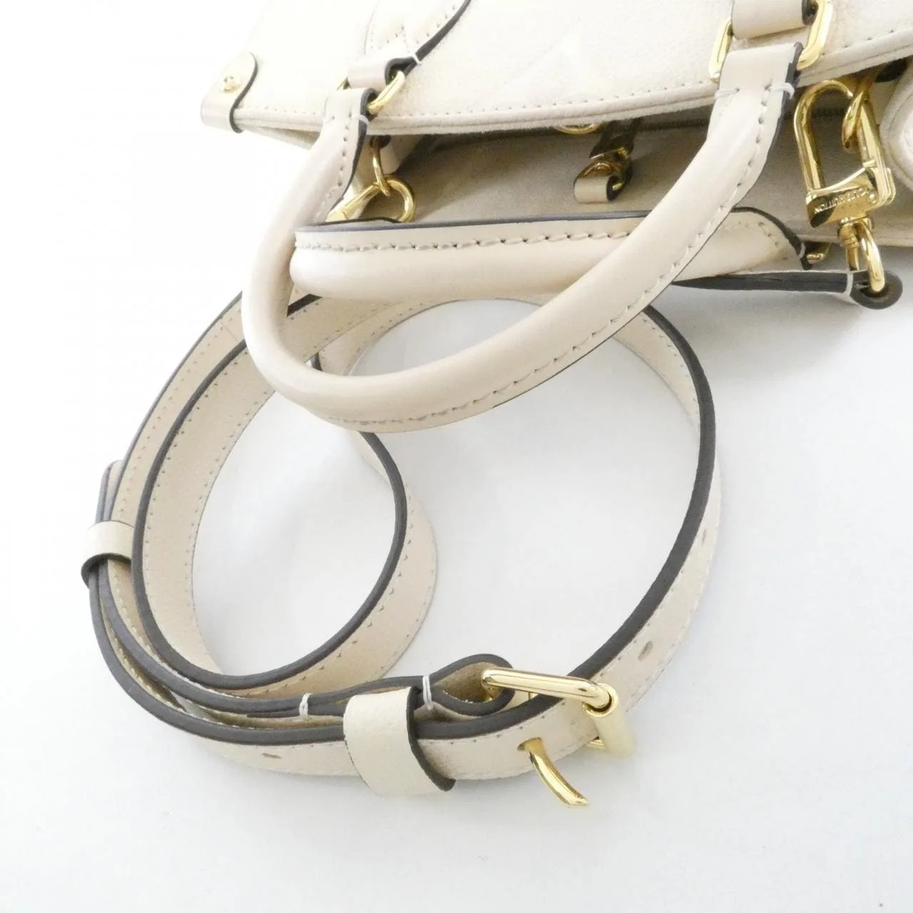 LOUIS VUITTON OnTheGo M46569 Handbag Monogram 5