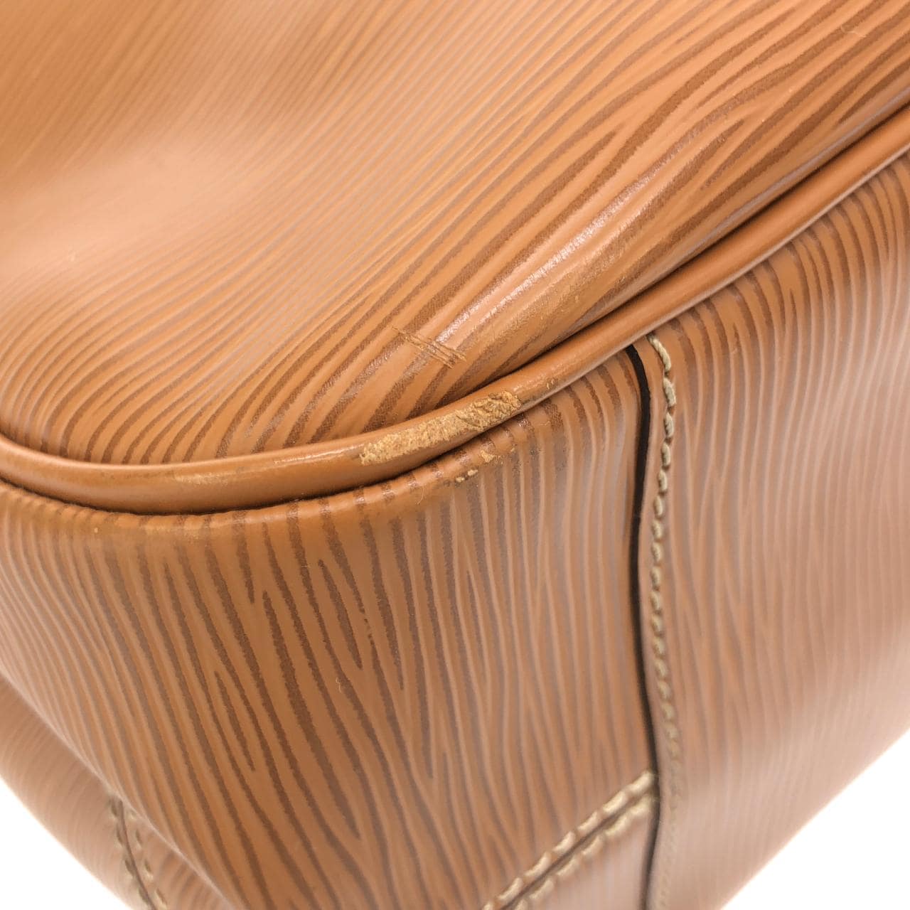 LOUIS VUITTON M5926I Handbag Epi 2