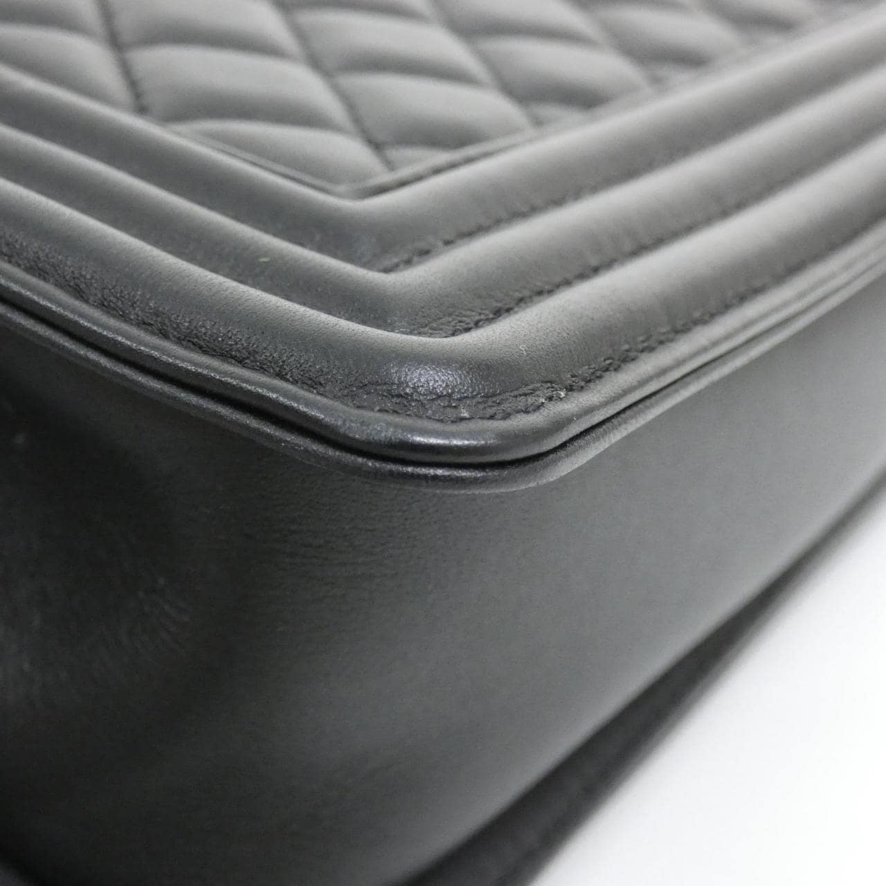 CHANEL Boy Chanel 67085 Shoulder Lambskin 3