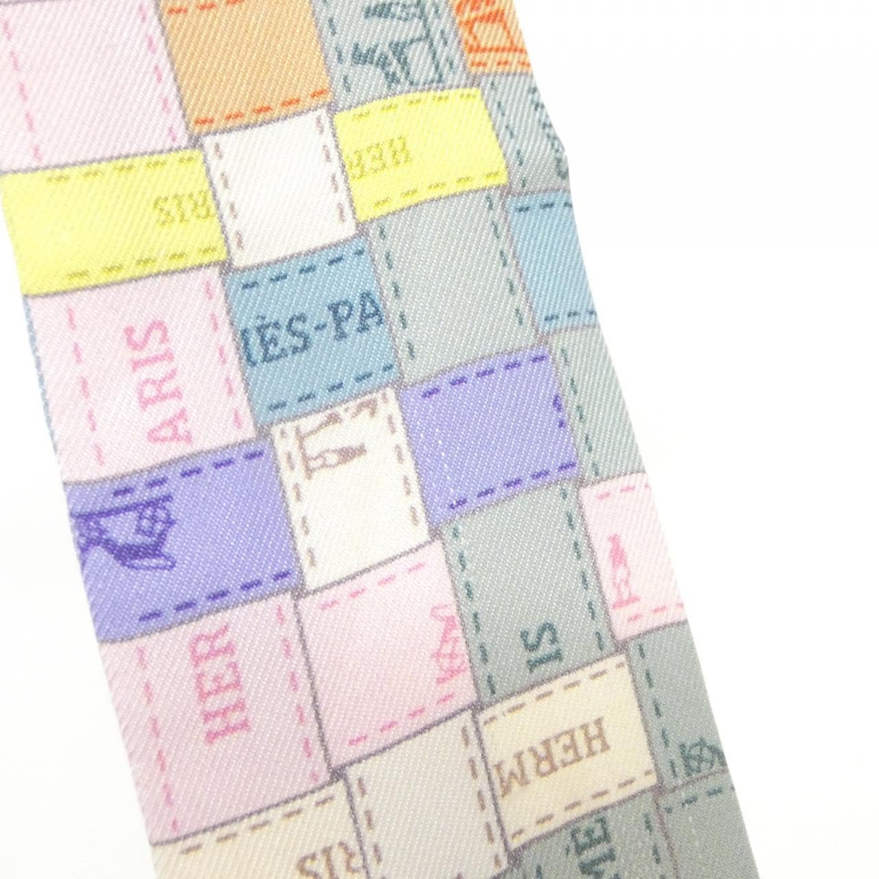 HERMES Scarf 4