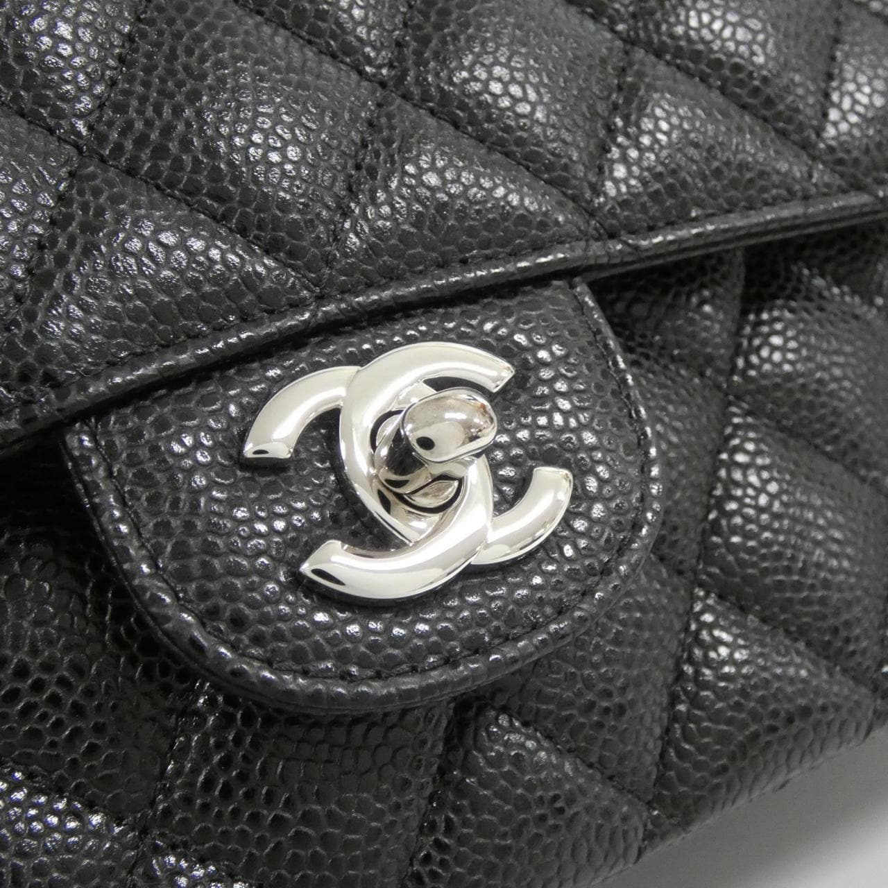 CHANEL Matelasse 1112 Shoulder Grained Calfskin 4
