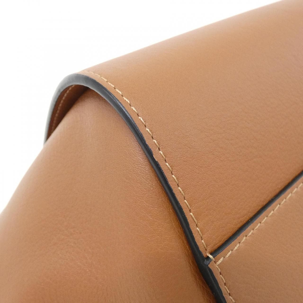 LOEWE Hammock 387 30 S35 Shoulder 3