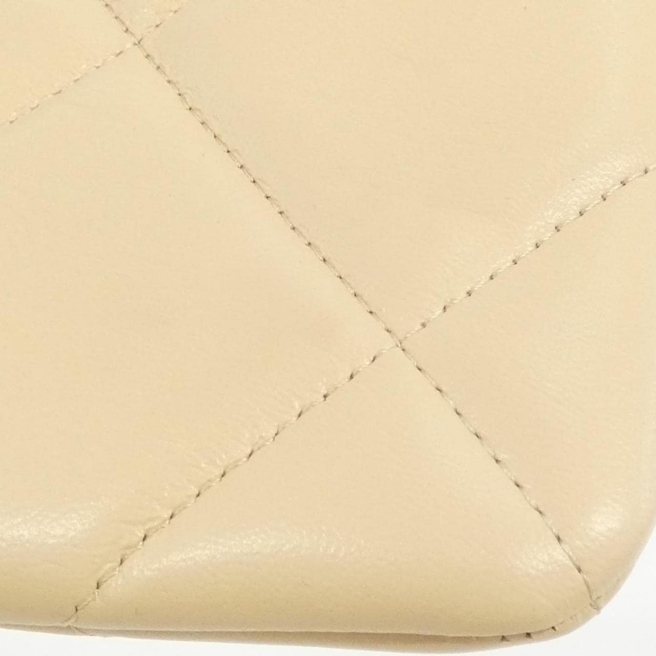CHANEL Chanel 19 AP1059 Pouch Lambskin 4