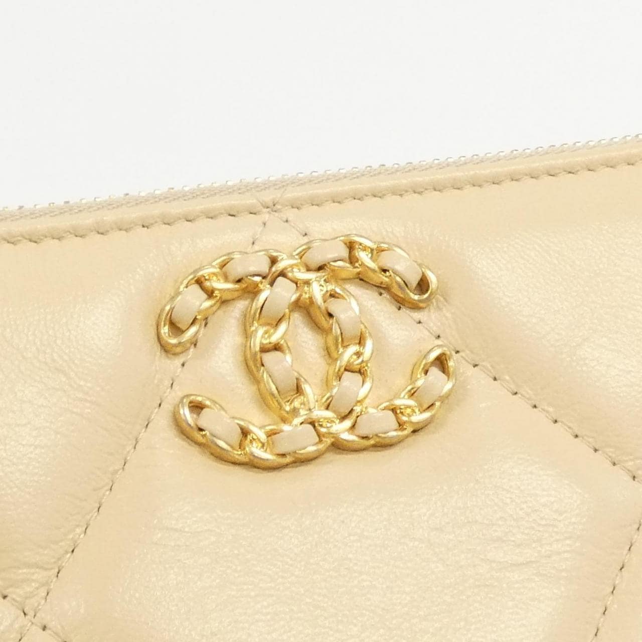 CHANEL Chanel 19 AP1059 Pouch Lambskin 5