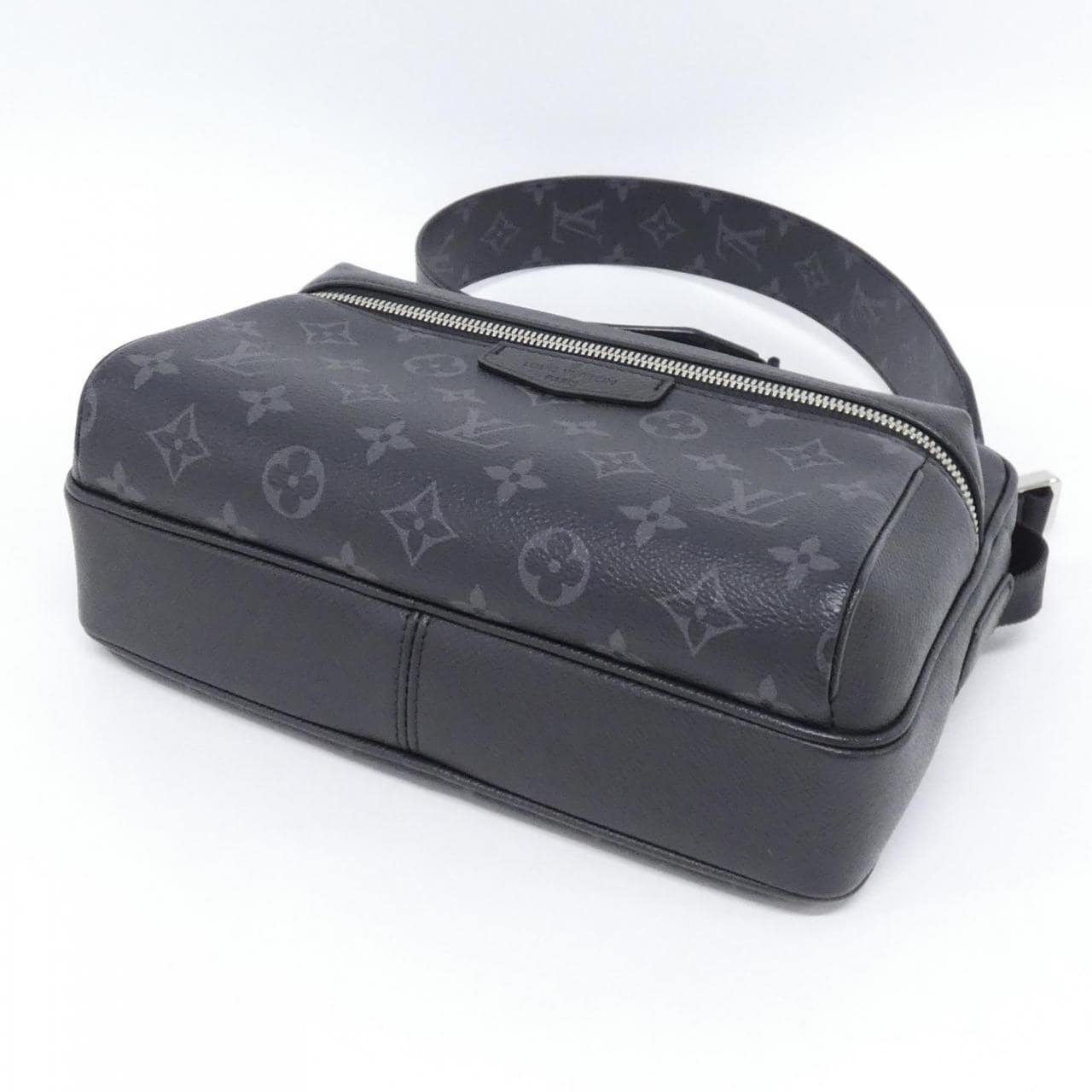 LOUIS VUITTON M30233 Shoulder Canvas 3