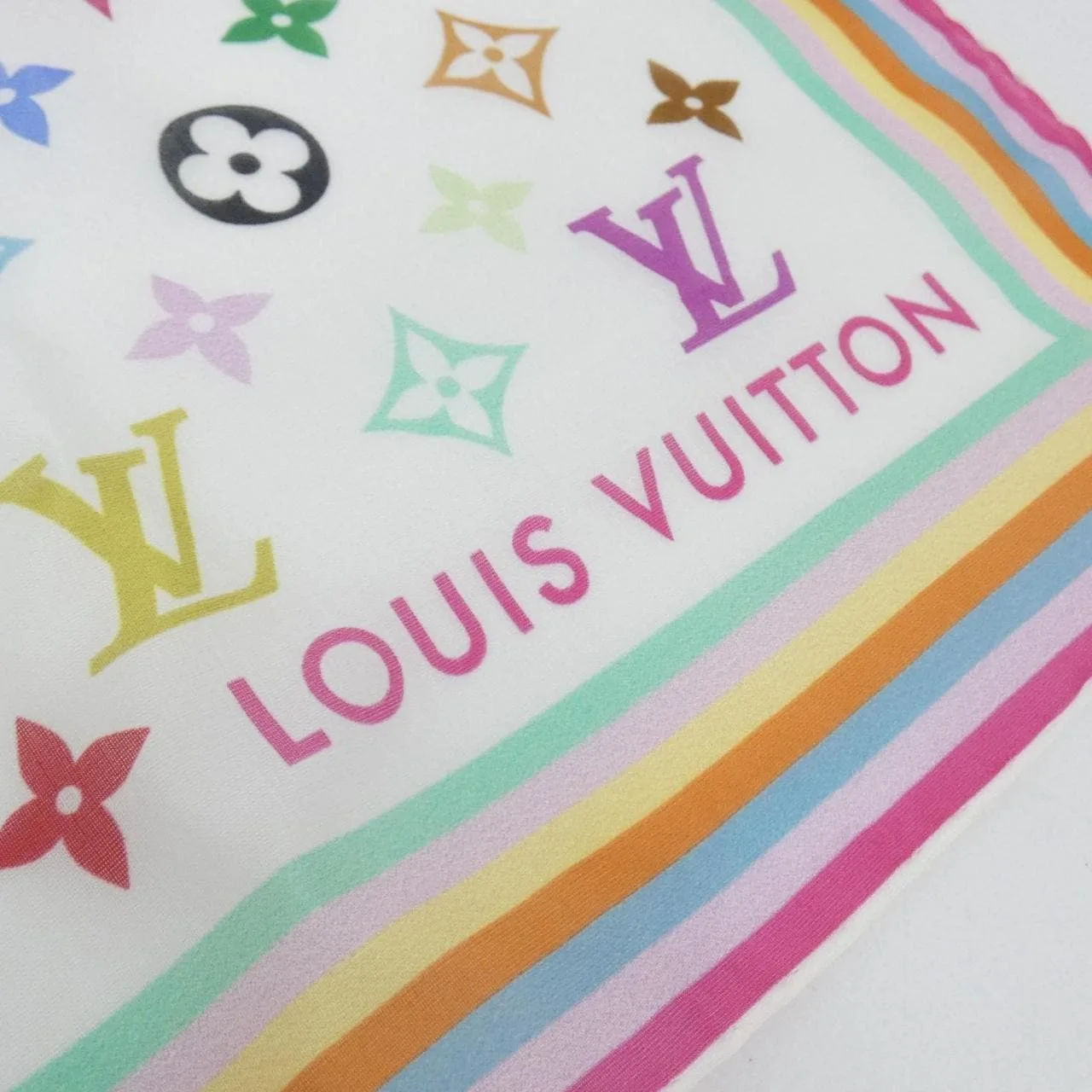 LOUIS VUITTON M96205 圍巾 Monogram 2