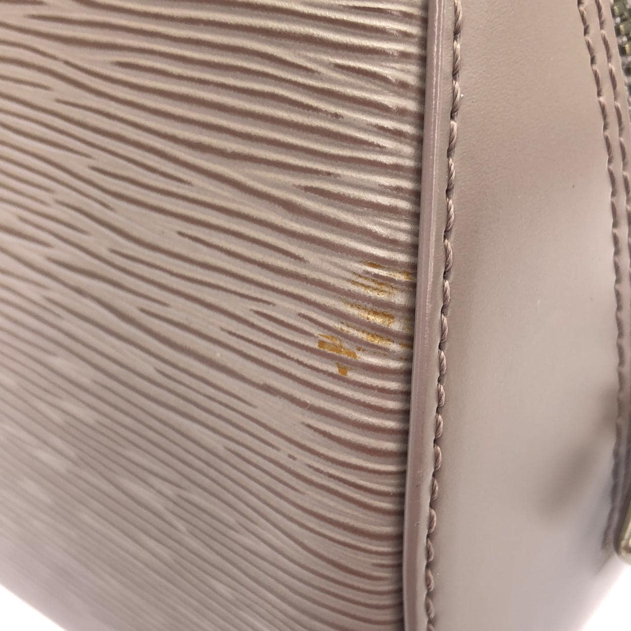 LOUIS VUITTON M5208B Handbag Epi 3