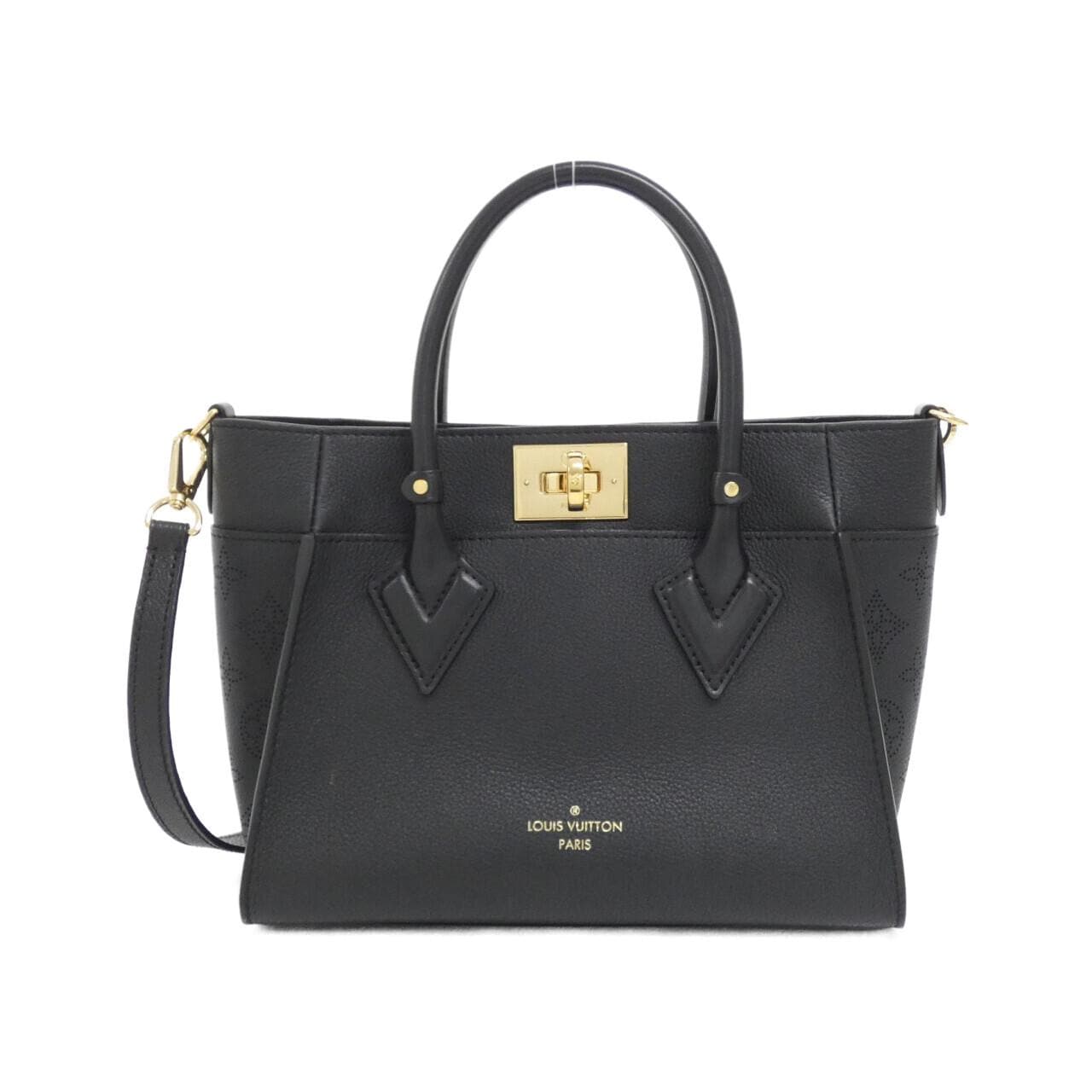 LOUIS VUITTON M21546 Handbag