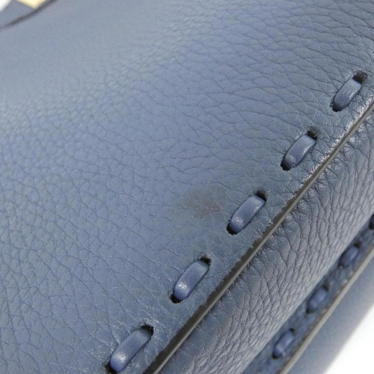 FENDI Peekaboo 8BN321 ANT2 手提包 3