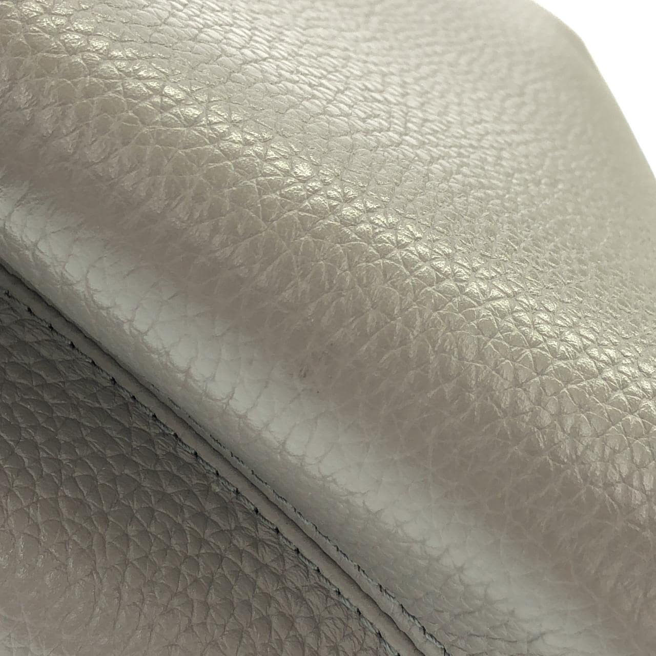 LOUIS VUITTON Capucines N82068 Handbag Leather 5