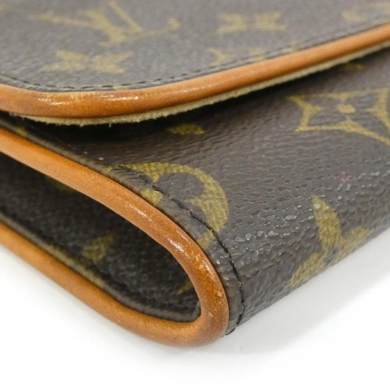 LOUIS VUITTON Pochette M51852 Shoulder Monogram 3