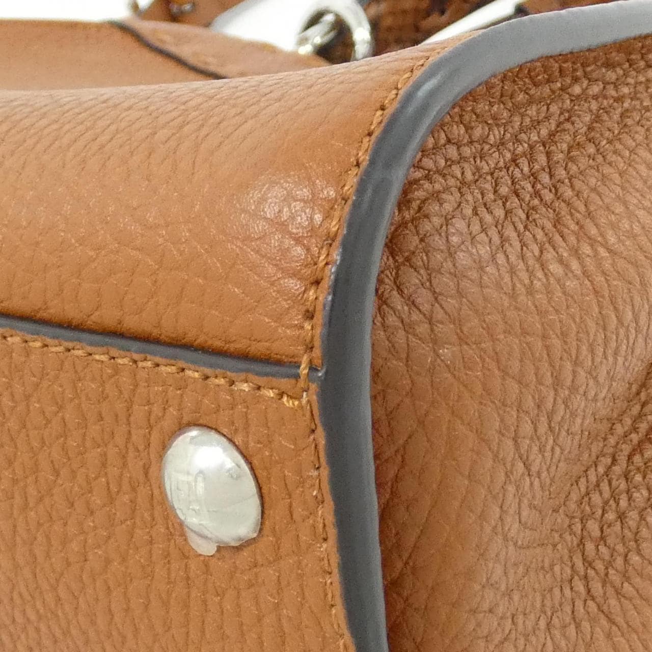FENDI Peekaboo 8BN244 ALZ5 手提包 蟒蛇皮 2