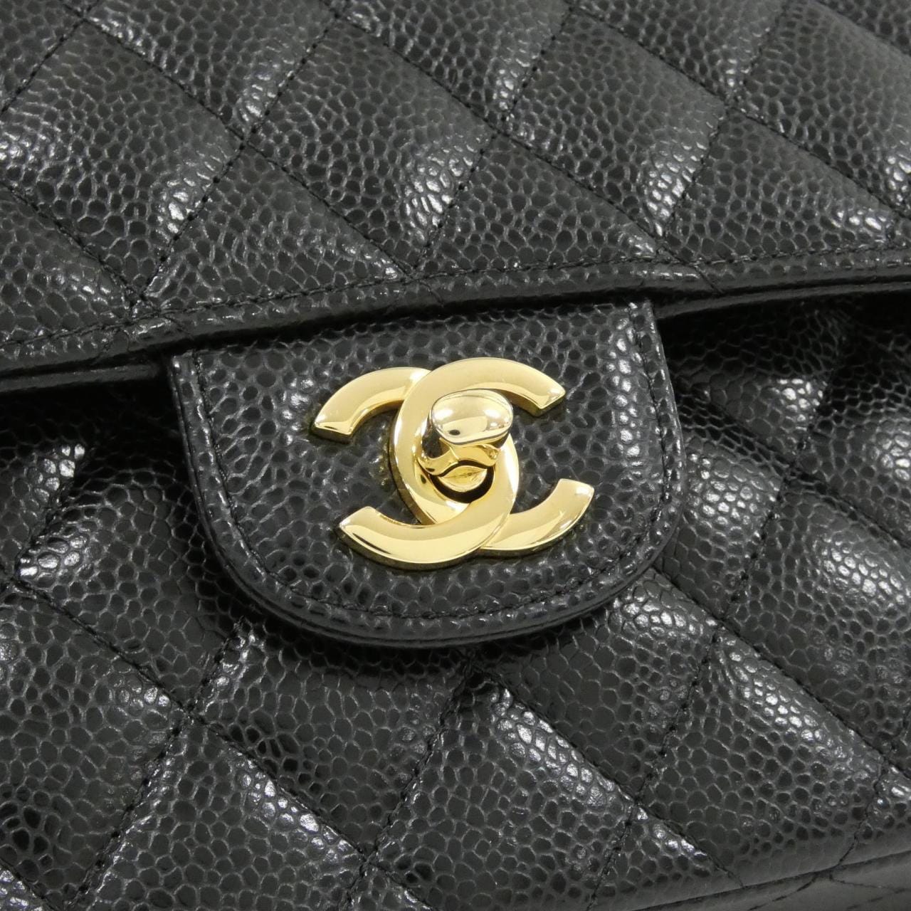 CHANEL Matelasse 1113 Shoulder Grained Calfskin 4