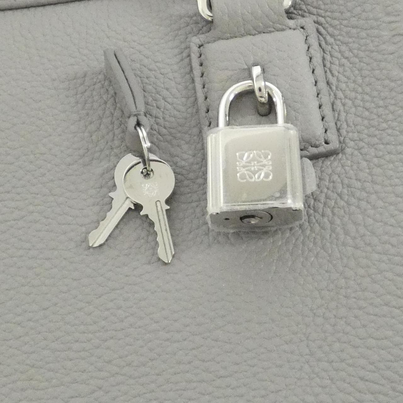 LOEWE Amazona A039N07X02 Handbag 4