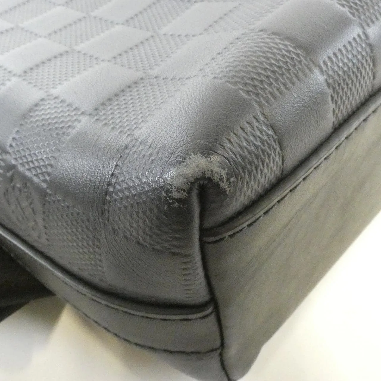 LOUIS VUITTON Discovery N42416 Shoulder Damier 3