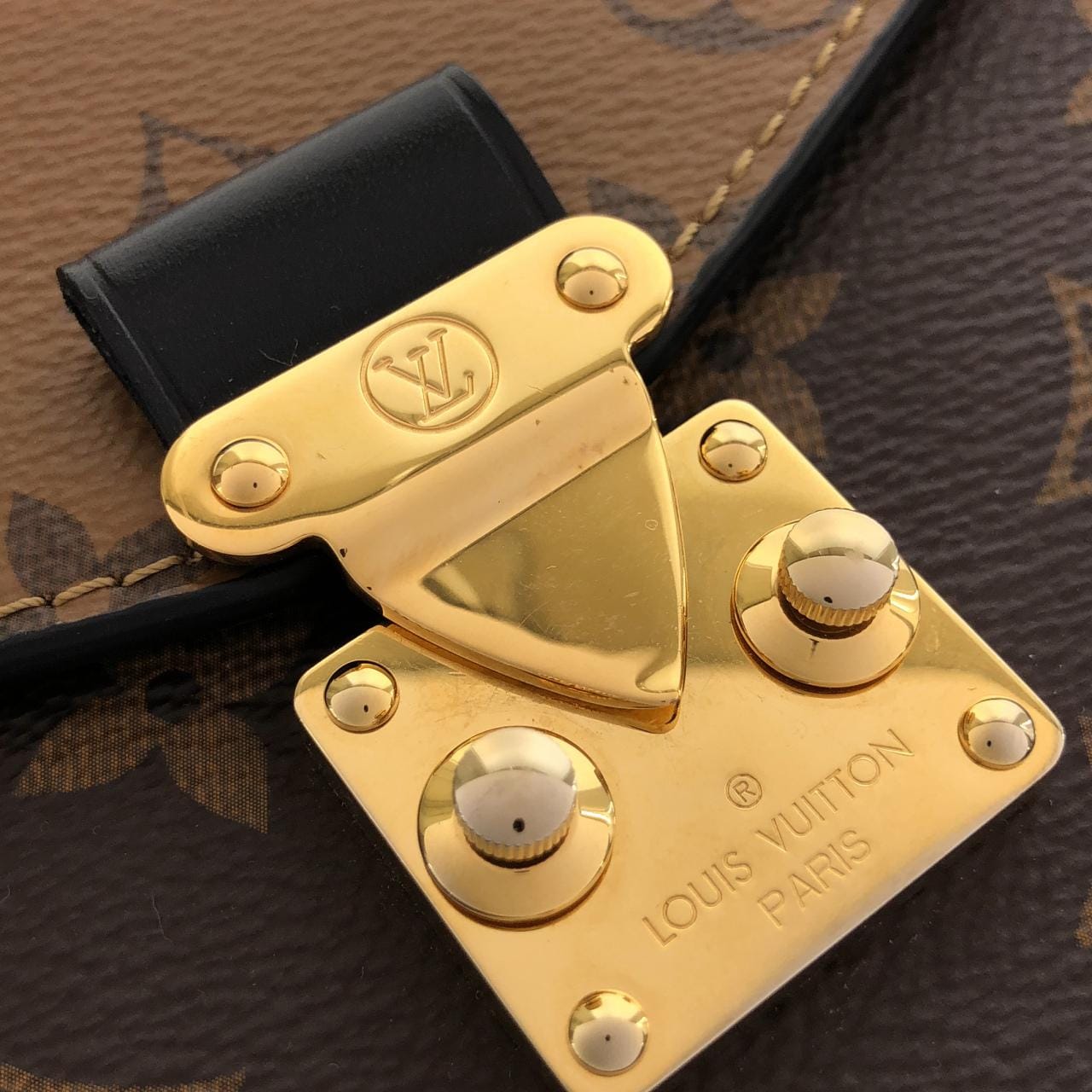 LOUIS VUITTON Pochette M44876 Handbag Monogram 5