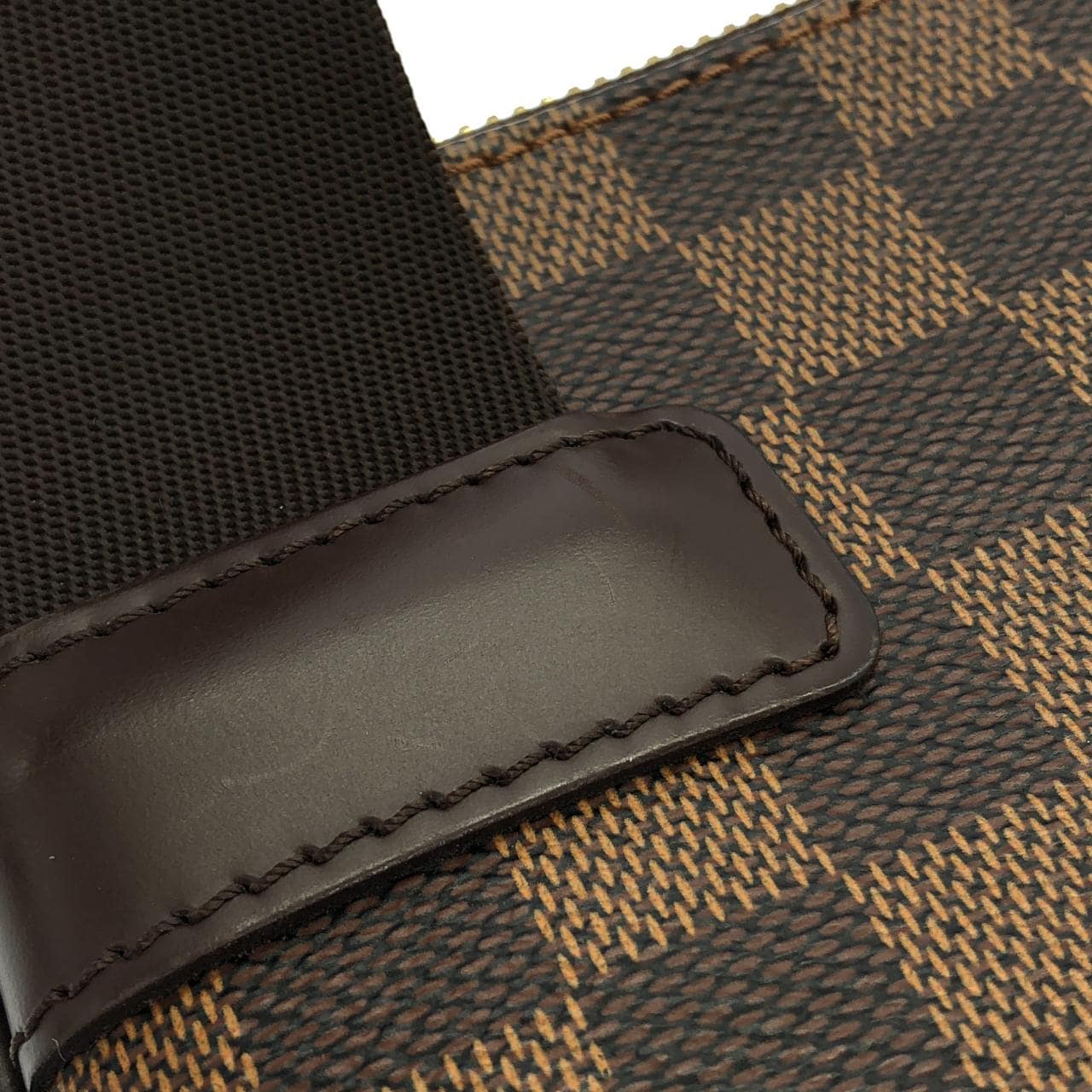 LOUIS VUITTON Pochette N51127 肩背包 Damier 4